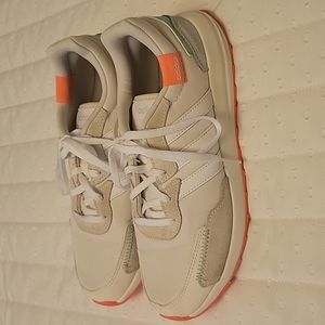 Adidas Retro Run X Sneakers